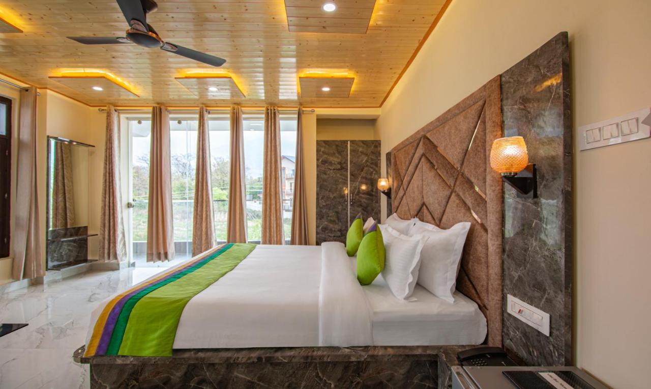 Treebo Ortus Residency 호텔 다람샬라 외부 사진