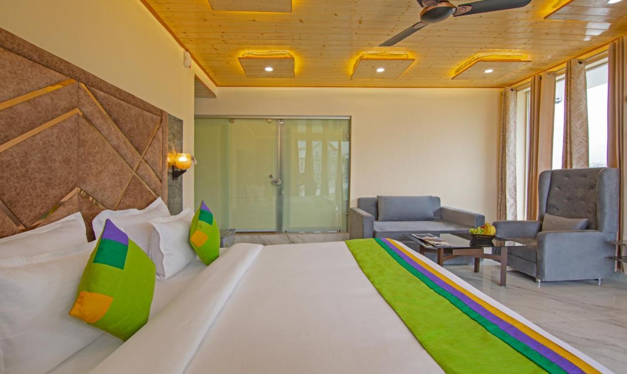 Treebo Ortus Residency 호텔 다람샬라 외부 사진