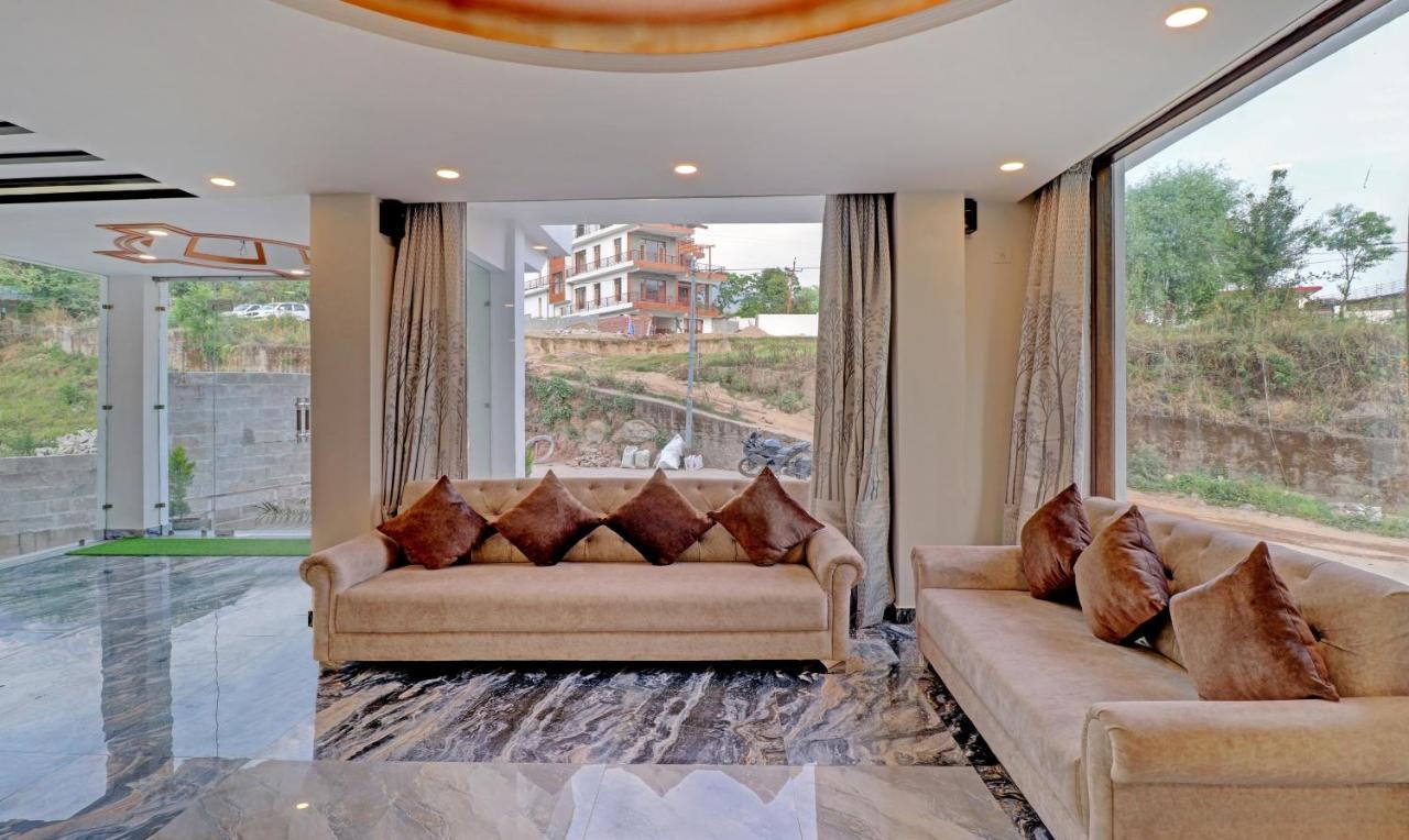 Treebo Ortus Residency 호텔 다람샬라 외부 사진