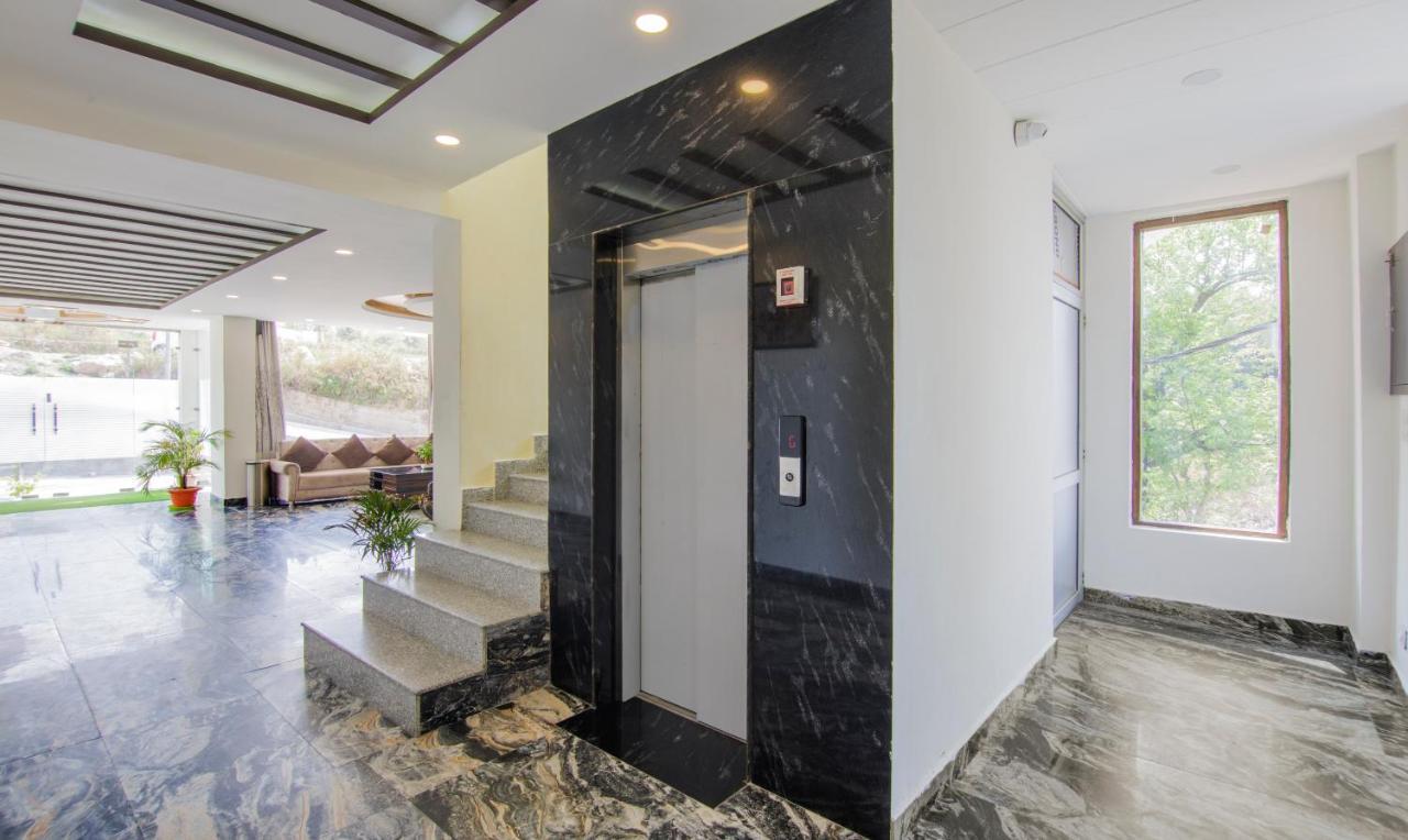 Treebo Ortus Residency 호텔 다람샬라 외부 사진