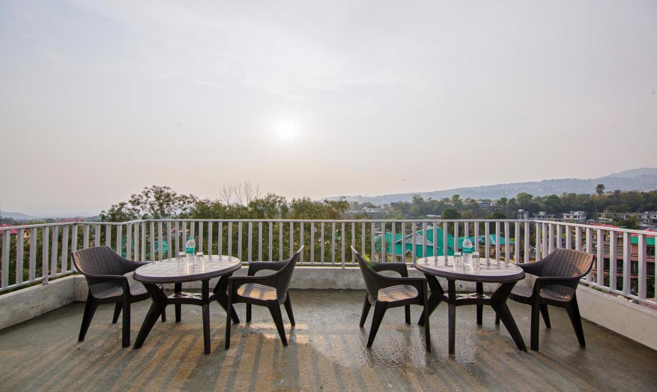 Treebo Ortus Residency 호텔 다람샬라 외부 사진